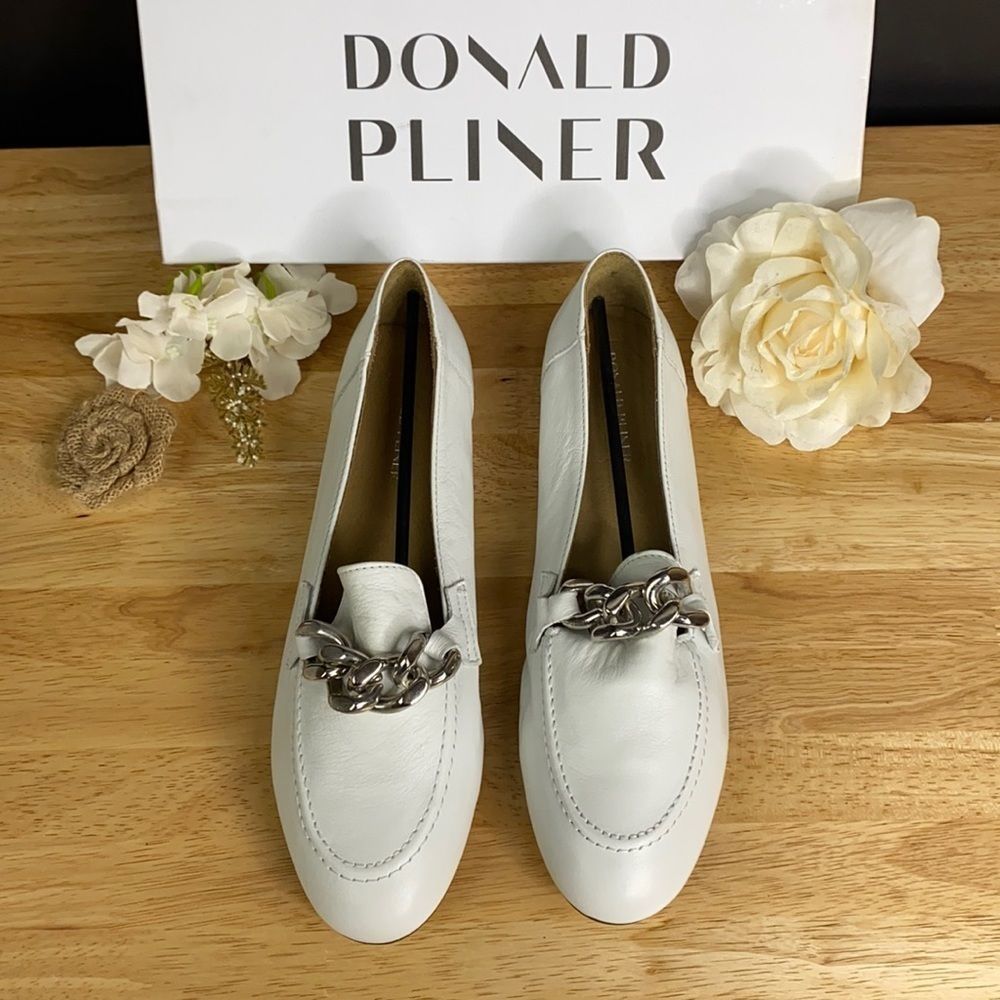 Donald J. Pliner White Leather Chain-Trim Loafers